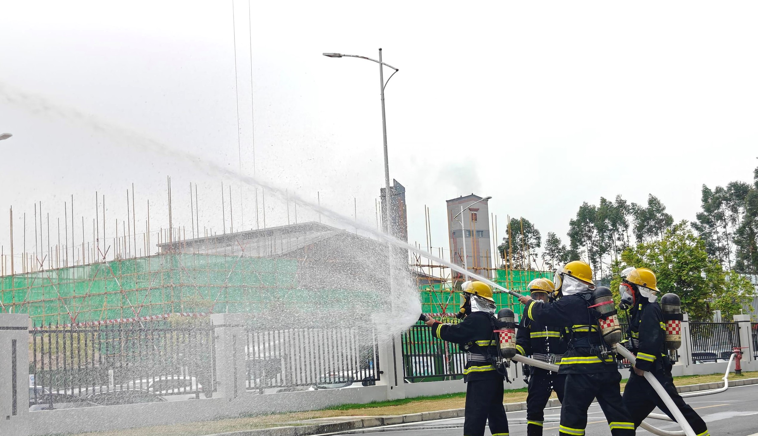 筑牢防火墙！BetMGM官网科技发展结合消防演习